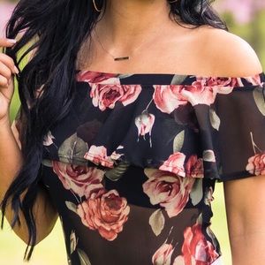 Off the Shoulder Bodysuit 🌹